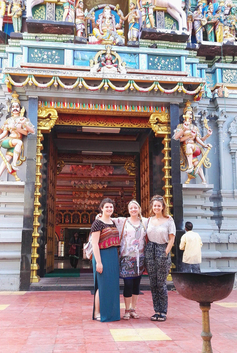 Laura Robinson in Sri Lanka with VoluntEars