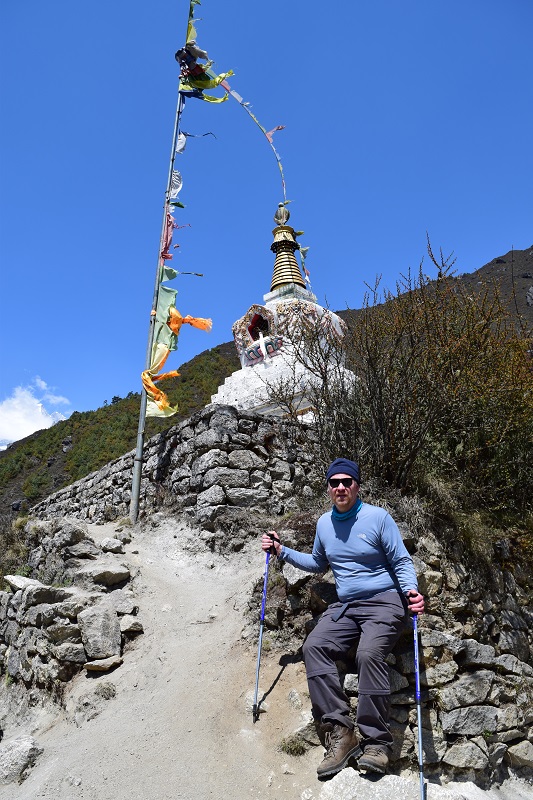 Alasdair Grant trekking to Everest Base Camp with VoluntEars