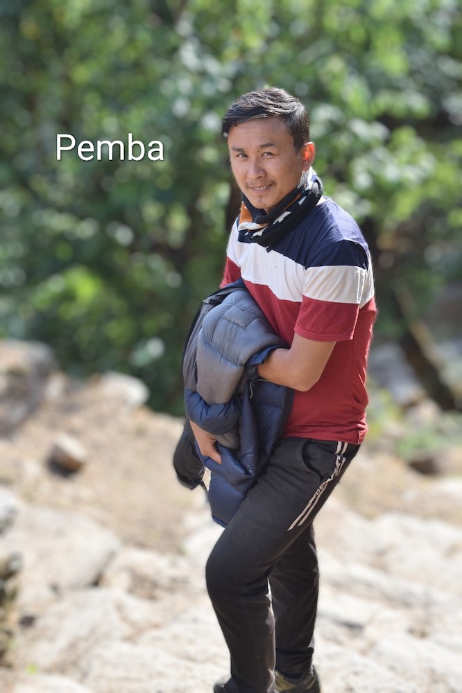 Pemba - trekking with VoluntEars in Nepal