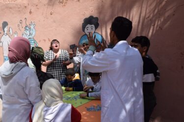 VoluntEars - signing with Moroccan students
